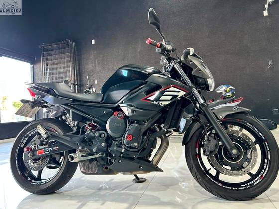 YAMAHA XJ6 N 